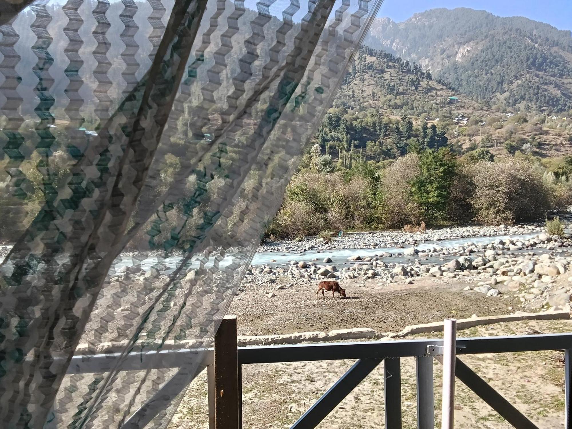 River-Scape Anantnag Exterior foto